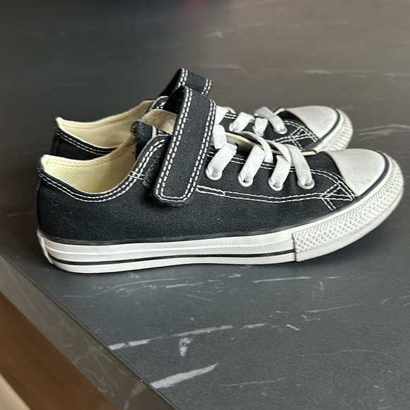 Great condition. Converse. Black and white. - Picture 3 of 3